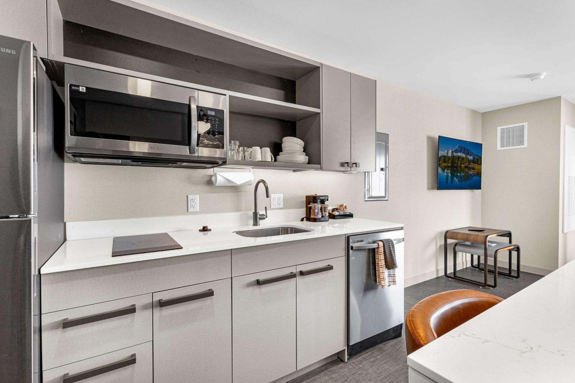 Homewood Suites By Hilton Colorado Springs Airport Buitenkant foto